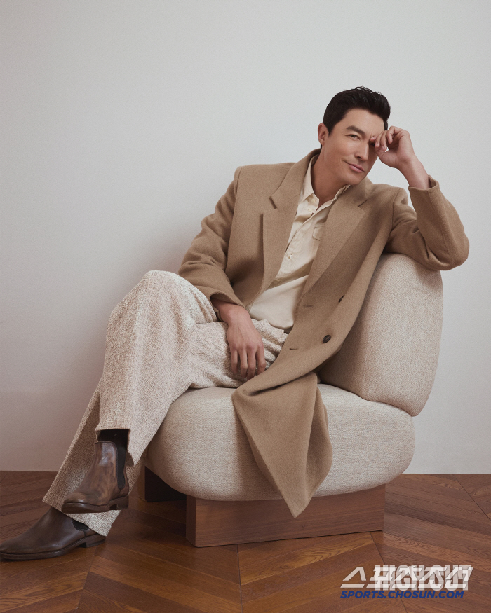 Daniel Henney, full of dad's smile, reveals family pictorials to capture daily life