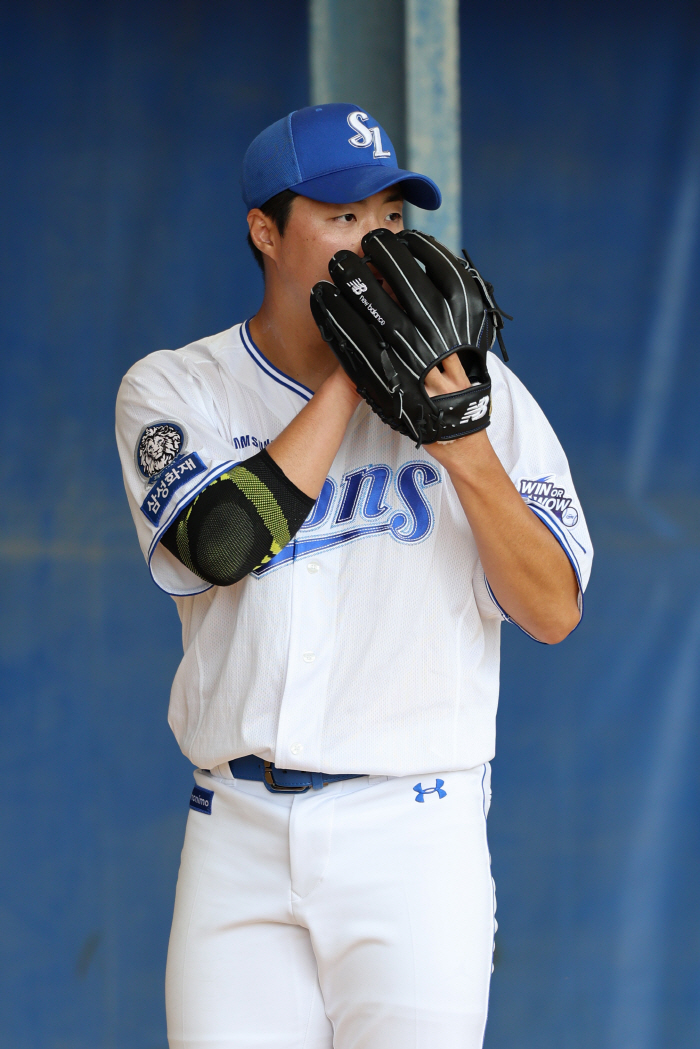 I changed my name and aimed for the season, but 156km fireballer, elbow pain, early return home...The 8th KBO record infielder also has a nose bone injury