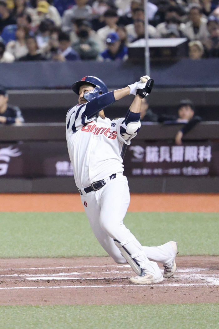 Shin Bon-ki's prophecy hit! Kim Jin-wook's early steel plate in the 2nd inning → Lotte allowed the final bases loaded in the 8th inning, losing for 2 consecutive games to the Taiwanese national team 