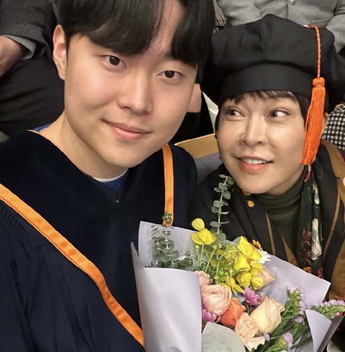 Cho Hye-ryeon, until the age of 18, elementary school graduation exam → Time to pass like a mother's tantrum at college graduation