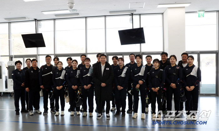 Gold Medalist's Return to Gold, Yoo Seung Min, President-elect of the Korean Sports Council, visited the Jincheon National Training Center for the first time