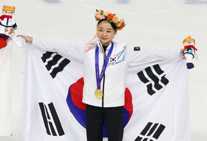  There's no Japan! Cha Jun-hwan X Kim Chae-yeon's thrilling reversal, the first winter AG men's and women's gold medals in figure skating history!