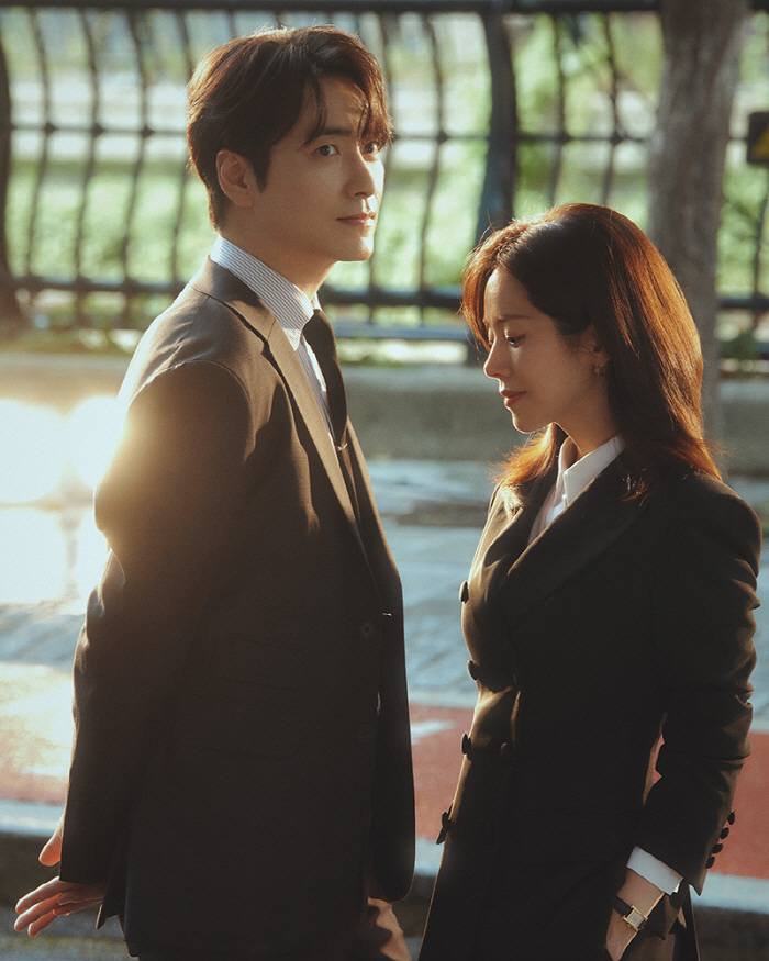  Han Ji Min X Lee Junhyuk Na Wan-bi..A perfect ending → A perfect adult fairy tale is completed