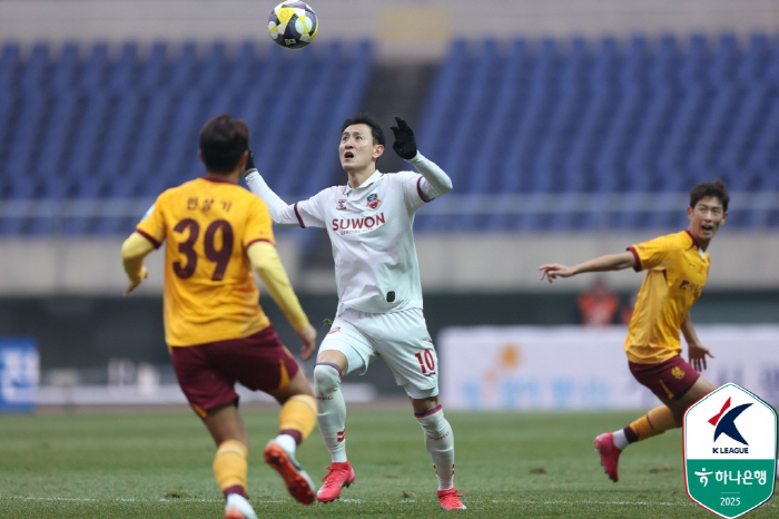 Gwangju Suwon FC scored a goal that didn't break out in the end, and drew 00 after a fierce battle