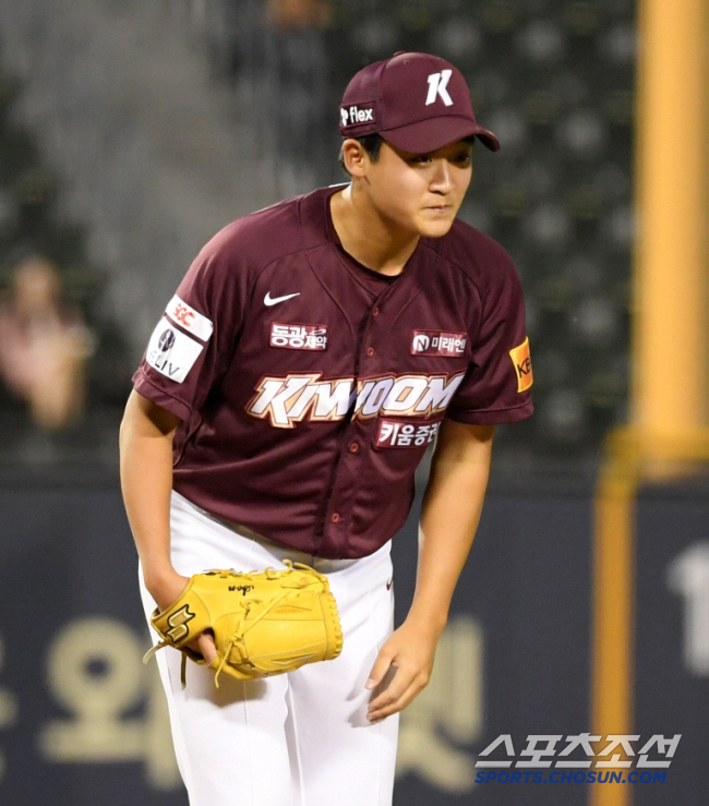 He was revived as MVP of the 150-kilometer all-time promising left-hander camp, which disappeared due to a terrible pitch against the Dodgers. Will it explode properly this year