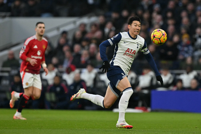 Son Heung-min won the 87th minute  Madison final goal Tottenham and Manchester United 1-0 in the match against each other...15th place → 12th place, 3 steps jump 