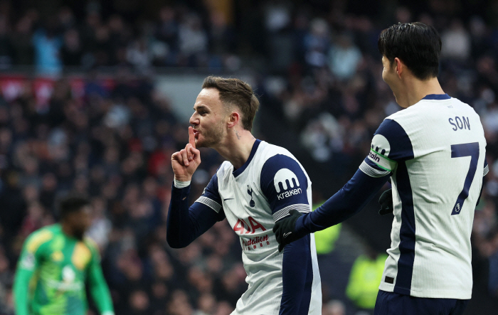 Son Heung-min won the 87th minute  Madison final goal Tottenham and Manchester United 1-0 in the match against each other...15th place → 12th place, 3 steps jump 