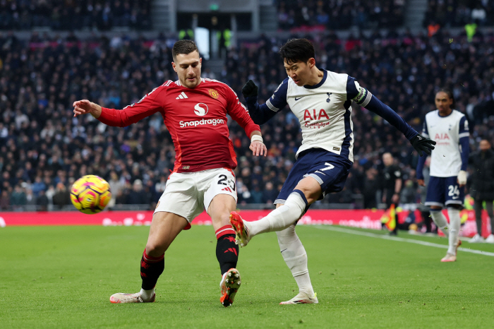 Son Heung-min won the 87th minute  Madison final goal Tottenham and Manchester United 1-0 in the match against each other...15th place → 12th place, 3 steps jump 