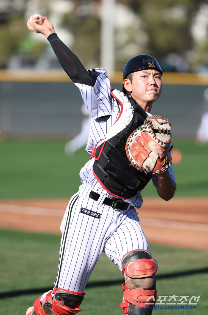 Three hits in just one game changed life. Chunichi Training → Absorbing 6.5 billion FA. One year senior who got the chance to beat a genius hitter. One very important year in life 