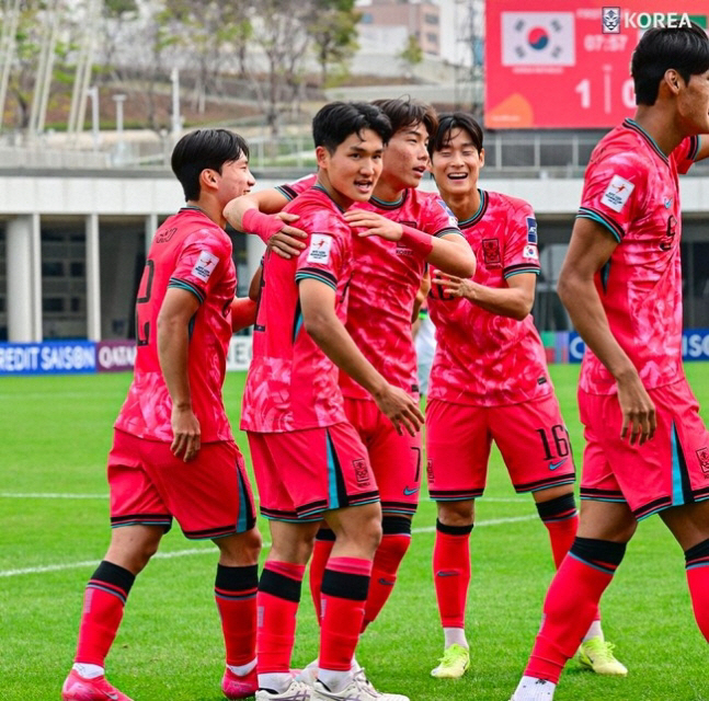 Yoon Do-young's first goal  Kim Tae-won's multi-goal Lee Chang-won, Thailand 41 to advance to the quarterfinals!