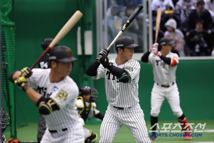 A 158kmh light speed ball in mid-February, plus a player who fosters 28 million won a year, and one inning with six pitches is gone