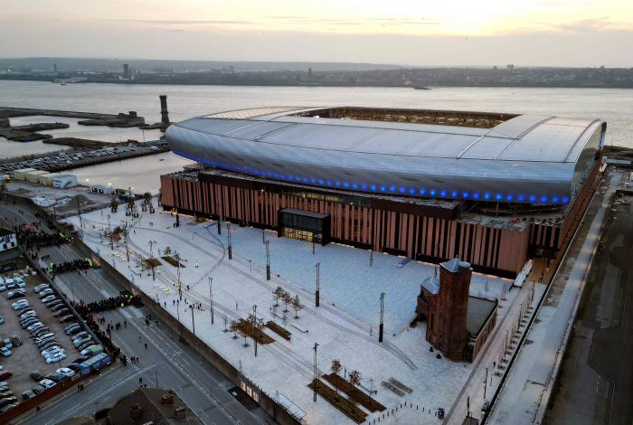 Catastrophe! Is there a problem with Everton's humiliating Wigan U18 player's personality? Liverpool celebration that crossed the line at the opening game of the new stadium for the first time in 133 years