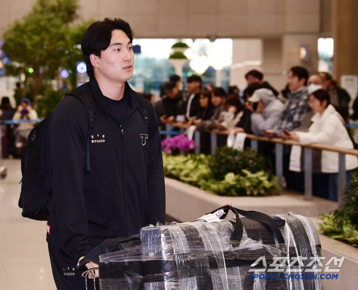 Can I turn a blind eye to my children's fans? Emergency fan signing event (Incheon Airport Site) held when 500 million MVP appeared