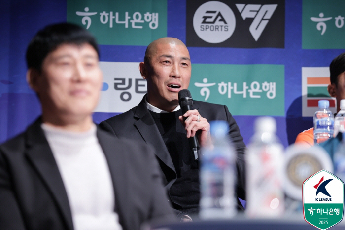 Coach Ko Jung Woon, come in last place in the league based on your appearance The intensity of the smash-and-match provocation was stronger than that of K League 1