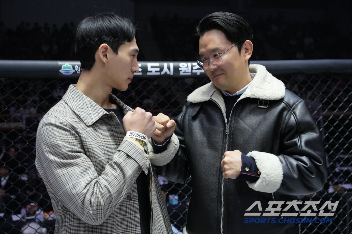 Comedian Yunhyeong-bin and 2 million eating YouTubers Banzz are really going to fight. June 28th at Road FC, martial arts competition is confirmed