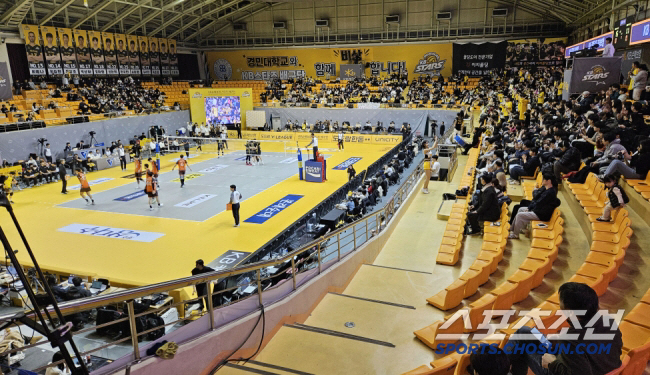 KB Insurance completely relieved home concerns...Will spring volleyball continue with Kyungmin University until the postseason? 