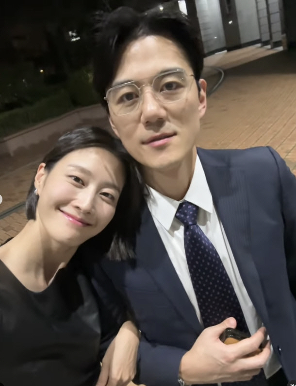 Lee Hyun-yi ♥ Hong Sung-ki opened rumors of Samsung Electronics leaving the company Bye for the time being on the commuter bus