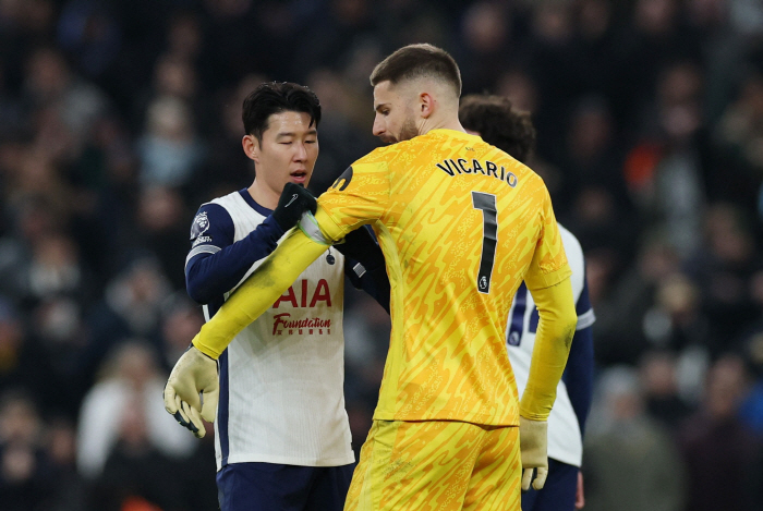 Son Heung-min's captain is deprived → Madison and Vicario's next captain...Tottenham has already decided → Fans strongly insist