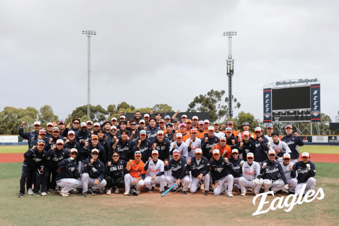 Spring camp is a box office hit?Hanwha's Melbourne Camp Becomes a Regional Festival, Caught Economic Effects