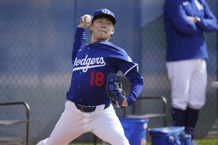 Tokyo Series → for the first time in history by Dodgers vs Cubs! Yamamoto vs. Imana