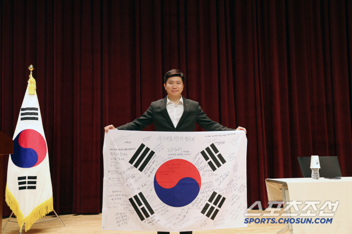 Jincheon is a national athlete's village, not an Olympic athlete's village Olympic champion Yoo Seung-min's affection for the leader of the unpopular event X