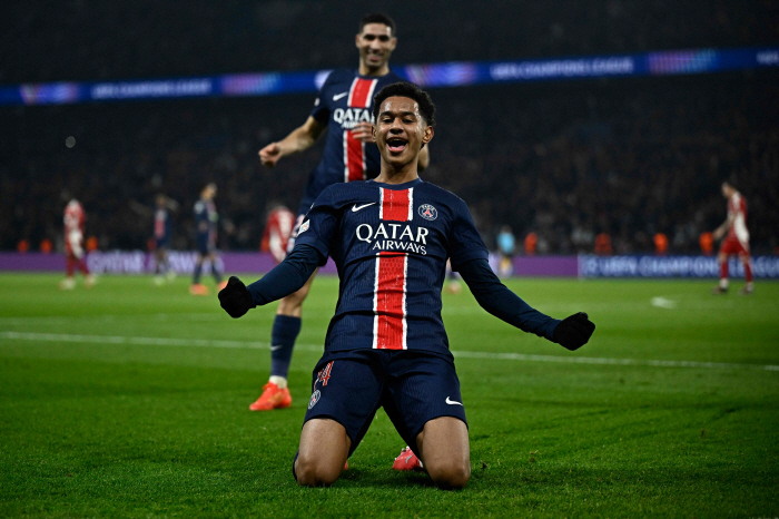 Lee Kang-in's pass success rate of 97% PSG 10 goals exploded! ...For the 13th consecutive year, UEFA Champions have advanced to the round of 16