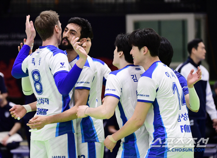 Spring Volleyball Arithmetic Possibility Samsung Fire & Marine Insurance Co., Ltd. Shut down 30! 3 points for the first time in a long time. Sweet. 