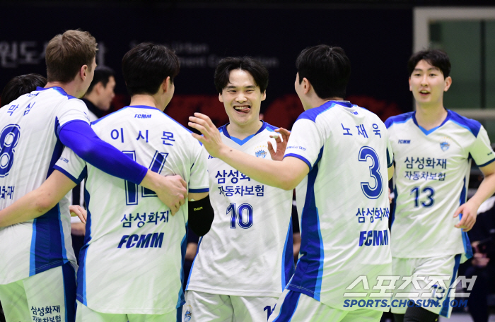 Spring Volleyball Arithmetic Possibility Samsung Fire & Marine Insurance Co., Ltd. Shut down 30! 3 points for the first time in a long time. Sweet. 