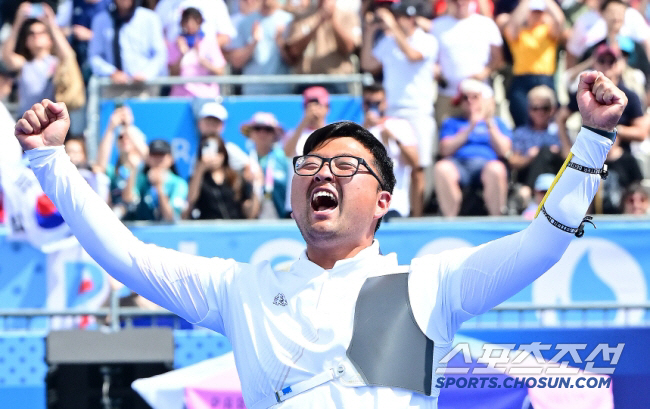 Three-time winner of the Paris Archery X Living Legend Woo-jin, the grand prize winner of the Korea Sports Awards! Shooting Armored Stone X 女 Judo Kim Mi-jung, director, Best Leader Award 