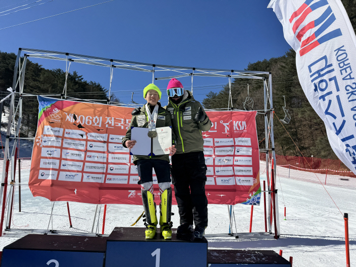 Alpine Skiing Rising Star Hwang Joon-bin Wins 4 Gold Medals in the Winter Sports Festival...Incheon squad's only multi-crowned king