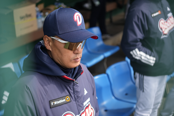 Coach Lee Seung-yeop was outraged by the poor performance of the business team. Young players need to know where they are now → Unusual bitter words to the semi-mainstream survival competitors 