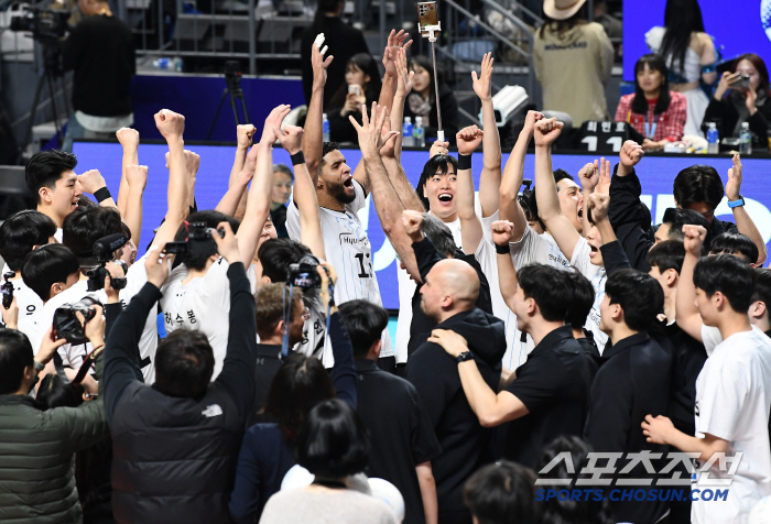 Finally, he won the Kobo Cup in his first year in the fifth round → First place in the regular league in seven years. Ready for the third trophy of Blanc Magic 