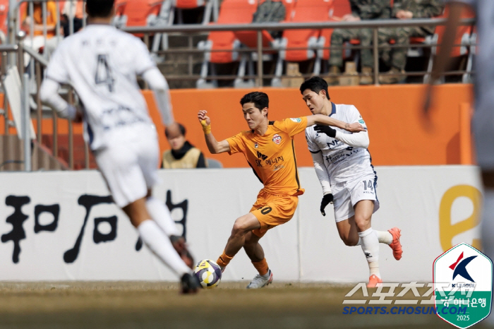 Lee Dong Kyung hit a wonder goal with his left foot! Gimcheon, Jeju 3 to 2 thrilling come-from-behind victory! I'm reporting my first win!