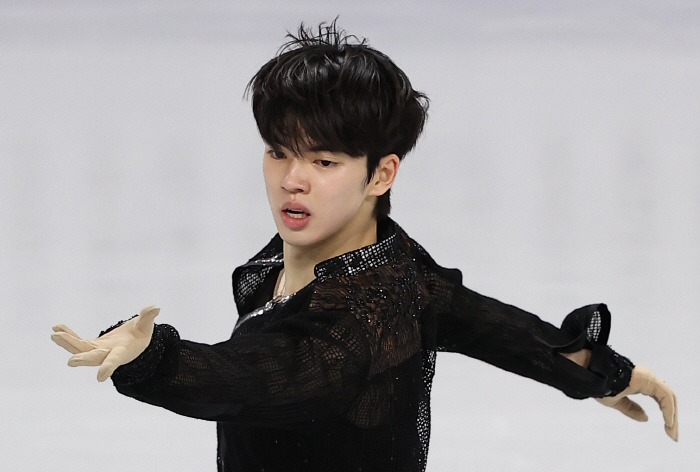 Asian Prince Cha Jun-hwan Wins Silver Medal for the Second Year in a row at the Four Continents Championships