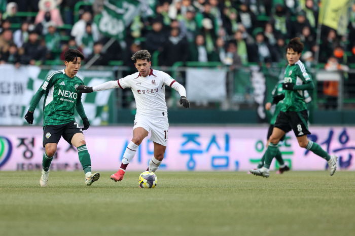  It's not a national college for no reason…Compagno Multi-Goal Jeonbuk Draws 2-2 With Gwangju