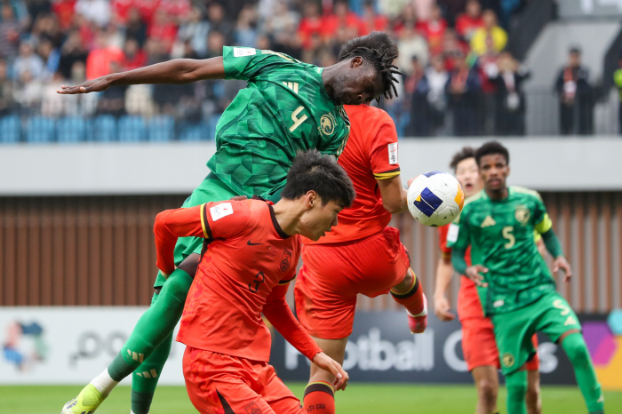 Tears of Chinese Soccer...U20, which was said to be a normal team that appeared for the first time in 40 years, failed to advance to the World Cup for 20 consecutive years