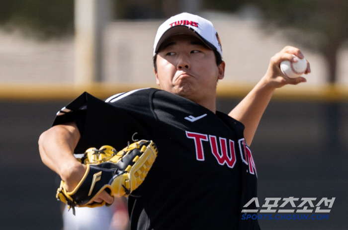 Wasn't it a competition for the 5th pick? Song Seung-ki has already been selected as the fifth starter for Yeol-ryang's quick traffic control. Long Relief Easy River Choi Chae-heung 