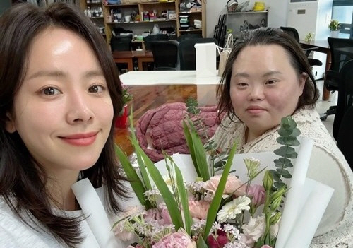  Han Ji-min's older sister, Jung Eun-hye, confesses that she will be the bride in May