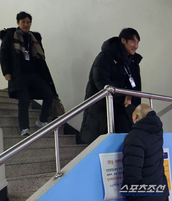 Ki Sung-yueng X Kim Joo-young, Cha Du-ri, head coach of Hwaseong, and loyal Seoul guests who visited before their professional debut