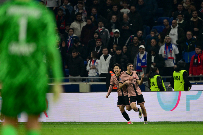 LEE even erased the uniform sales billion! Lee Kang-in also plays as a joker  final goal assist → PSG wins 32 against Lyon