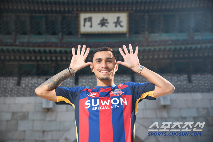 Deep into the mechanical center field! Suwon FC Recruit Brazilian MF Luan 