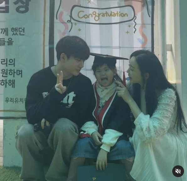 Ham So-won and Jin-hwa met again for their daughter I'm going to get in trouble for holding back my tears