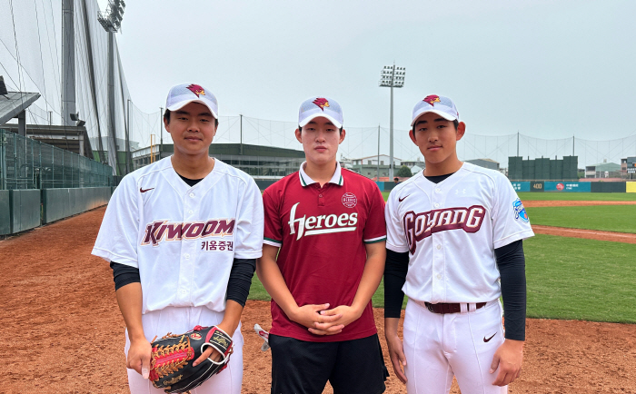 High school shortstop five home runs the strongest batting prospect. 356R's youngest members' rebellion, hope for a reversal of the last-place team