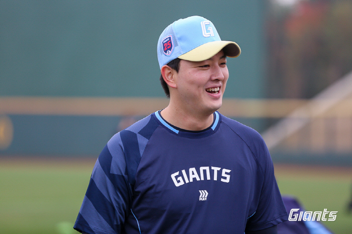 Kim Jin-wook 3 scoreless innings → Son Ho-young final hit → Kim Won-joong's first appearance...Lotte Caught Softbank 