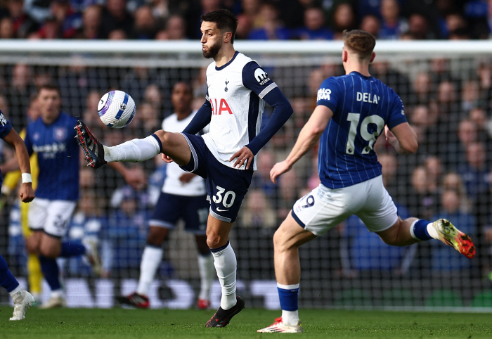 Son Heung-min was being so careless…Tottenham's all-out fight to catch Bentancourt over racism is very important