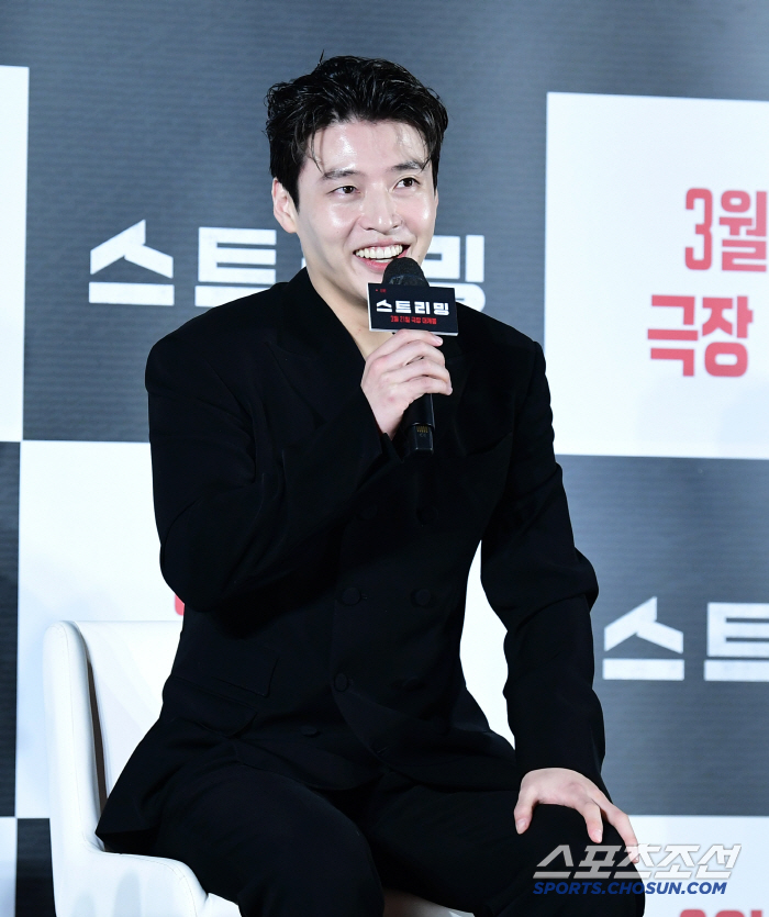 A streaming Kang Ha-neul story maker? The pressure to live a better life