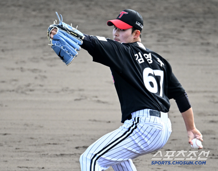 154km fastball bam! LG rookie Kim Young-woo's clean finish in the 9th inning, 9 balls were enough