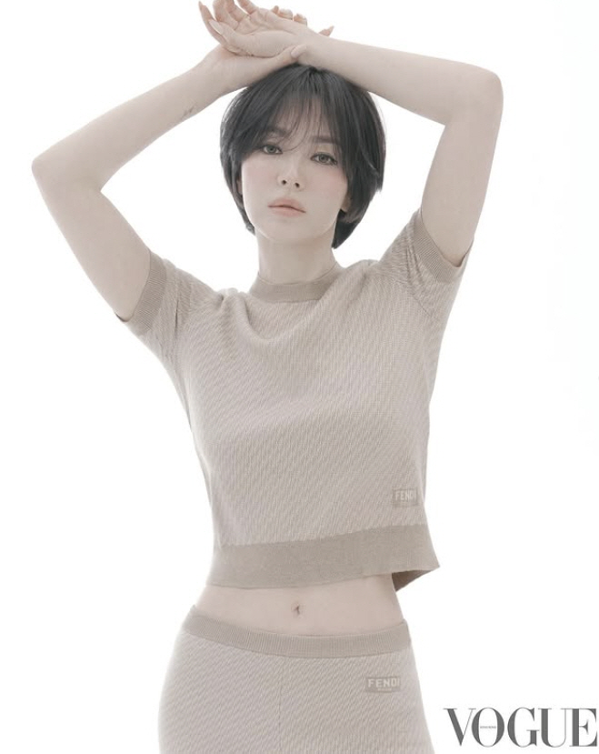 44-year-old Song Hye-kyo, I heard you take care of your body a lot..Exposing the ant's waist that I've been hiding