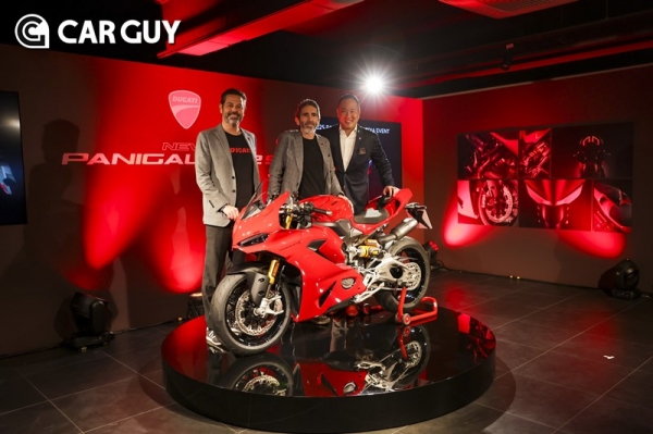 Ducati New Panigale V2S Launched, Lord of the Circuit..29.9 million won