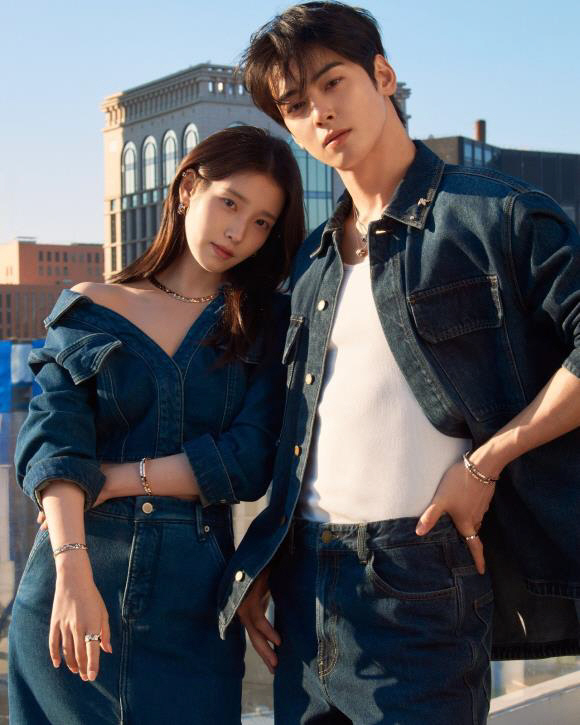 IU ♥ Cha Eun-woo, why do you look good in this combination? We had a chemistry with young Melo